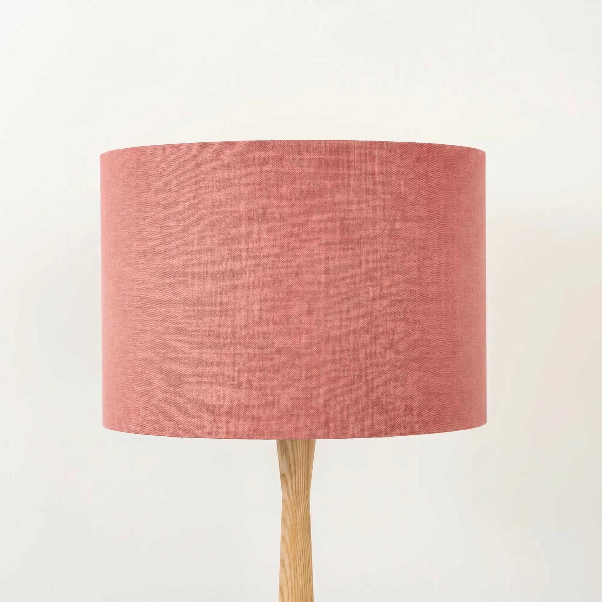 rose-pink-linen-lampshade-wooden-table-lamp_png.jpg